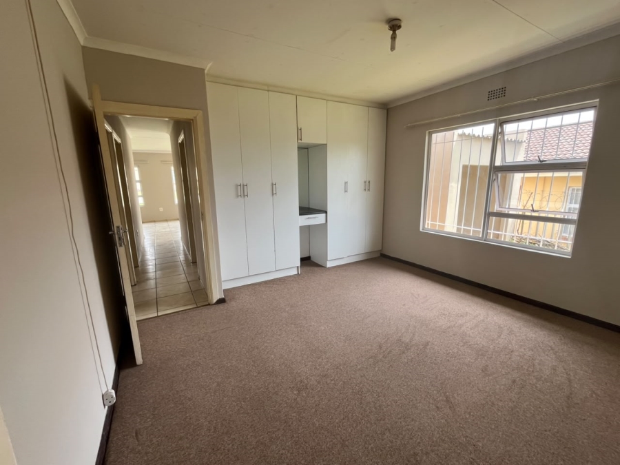 To Let 3 Bedroom Property for Rent in Southernwood Eastern Cape